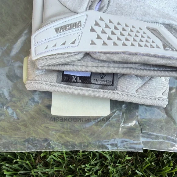 NEW PRO STYLE NIKE VAPOR JET CARBON WR FOOTBALL GLOVES - Picture 2 of 4